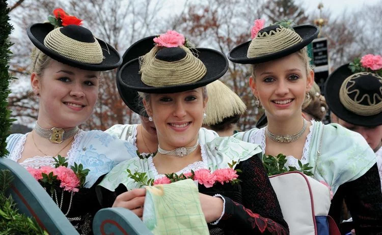 Les fêtes sont l'occasion d'enfiler ses plus belles tenues traditionnelles. ©Touristinfo Bad Toelz