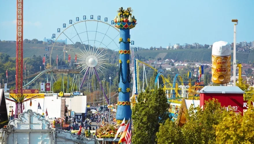Le Cannstatter Wasen, la fête de la bière de Stuttgart, est une des plus grandes fêtes populaires au monde. ©Stuttgart Marketing